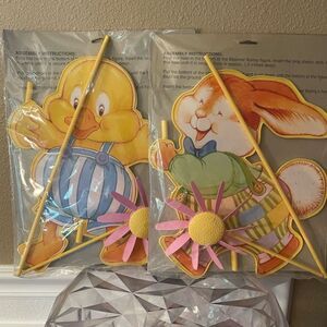 Feathers and Bloomer Bunny Forget Me Not Pinwheel Vintage Easter Yard Art Set/2!